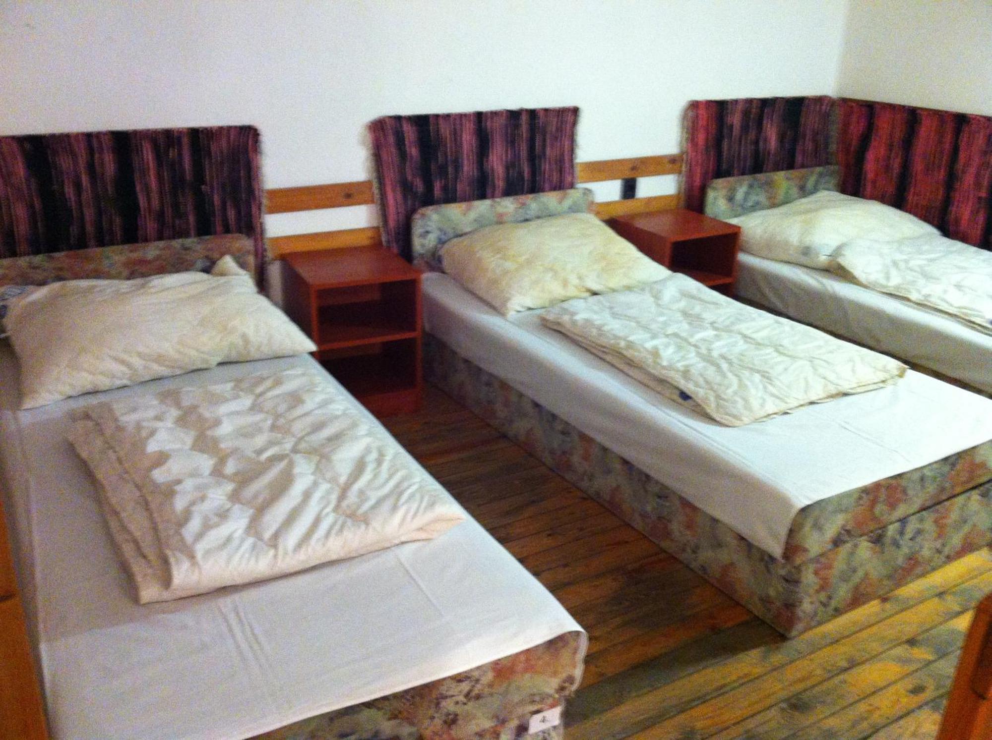Season Hostel 2 Budapest Exterior photo